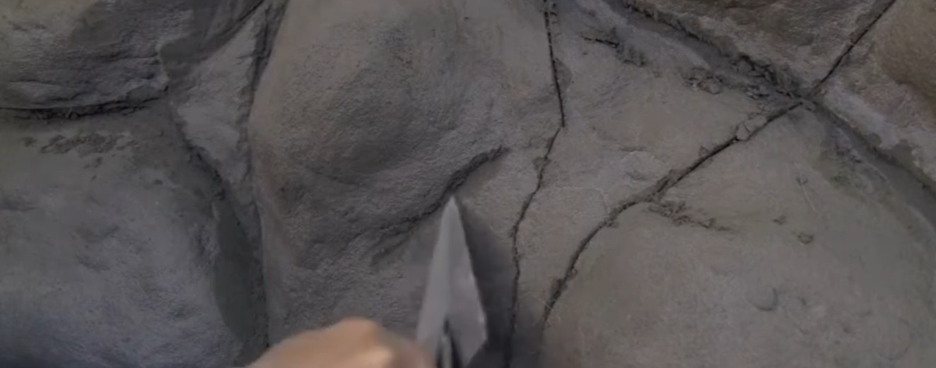 Carving process for detailing terrarium background