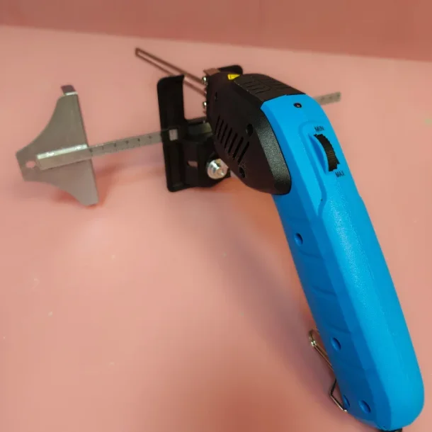 Styreskinne til varmekniv / isoporskjrer